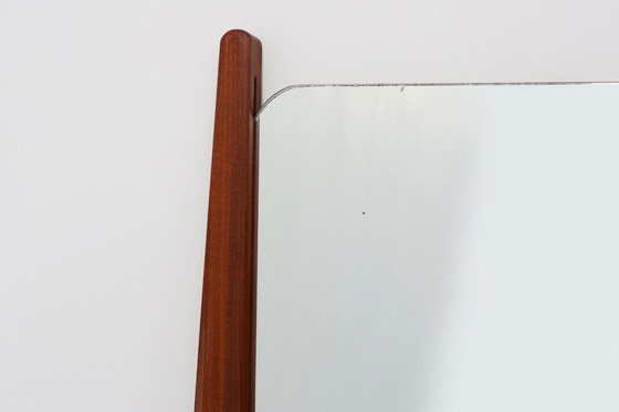 Image 1 of Miroir mural en teck massif scandinave organique des années 1960