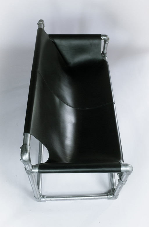 Tension bench from trefoil