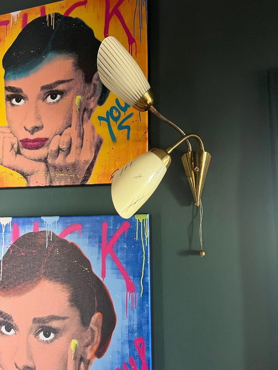 Image 1 of Rarità! Lampada a sacchetto originale degli anni '50 con paralumi in vetro, lampada da parete di metà secolo flessibile