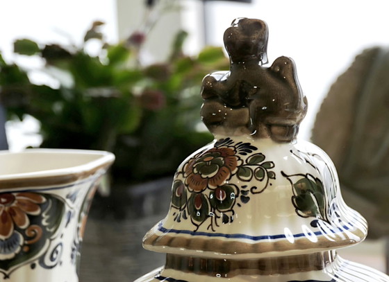 3-Piece Vintage Delfts Polychroom Garniture Vase Set (Kaststel) + 2 Lids!, Ceramic, Blue (photo 5 of 9)