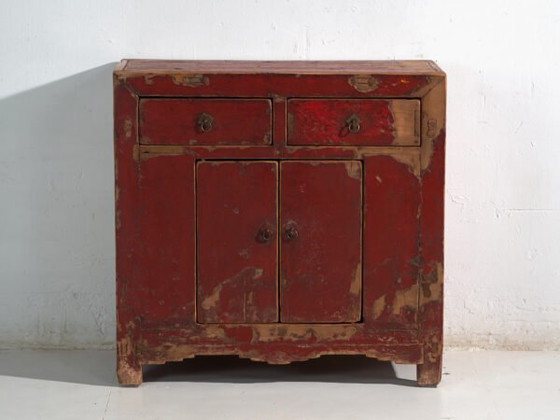 Antikes Sideboard aus Kiefernholz mit originaler roter Farbe – China, circa 1920 – Buffetschränke, Rustic (photo 26 of 40)