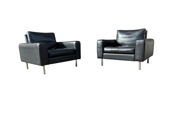 Image 1 of Set di 2 eleganti poltrone vintage in pelle