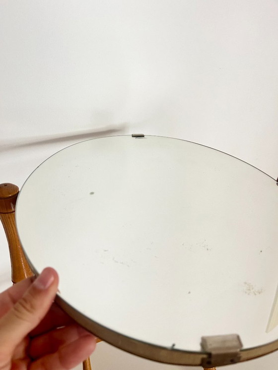 Image 1 of Specchio da tavolo inclinabile vintage degli anni '70 con base e cornice in legno