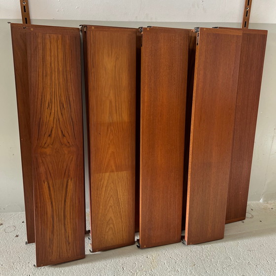 Image 1 of Sistema di scaffali in teak di Kai Kristiansen, Felballes Møbler. Set di 8.