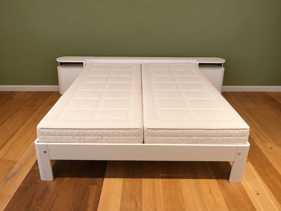 Auping Auronde 160 x 200 white | Manually adjustable – Beds, Wood, Aluminium (photo 3 of 5)