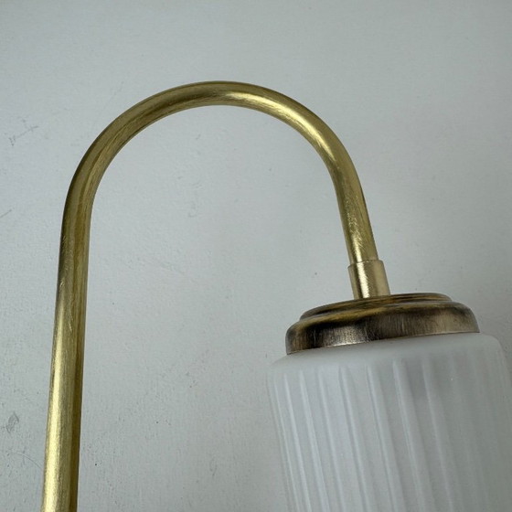 Image 1 of PAIRE D’APPLIQUES EN OPALINE ET LAITON VINTAGE