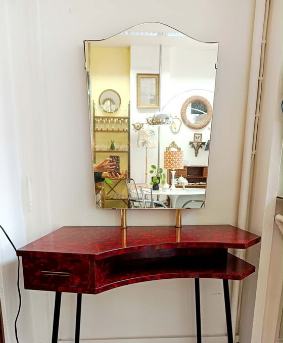 Image 1 of 1950s marbled Formica dressing table
