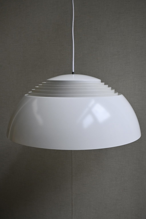 Lampada a sospensione vintage "Royal" Arne Jacobsen per Louis Poulsen