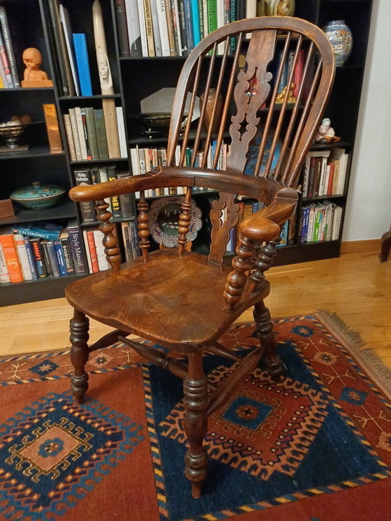 Image 1 of Windsor armchair in elm, circa 1840-1850