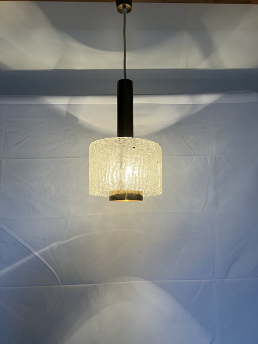 Lampe suspendue vintage en laiton et verre de glace épais J.T. Kalmar 1950/60