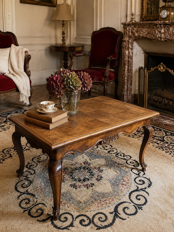 Image 1 of Table basse vintage ancienne classique bois avec moulures 