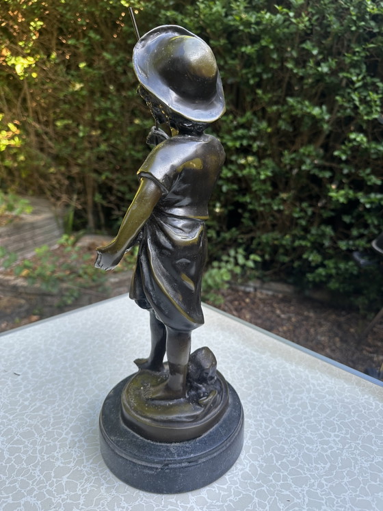 Bronzo con patina verde, "Giovane pescatore" di Hippolyte François Moreau, Francia, circa 1900 – Sculture (photo 7 of 13)