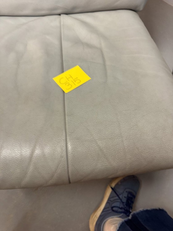 Image 1 of Very comfortable Mid-Century Grey Leather 'Torino' Swivel Lounge Chair by Rolf Benz, Germany 1980s. 