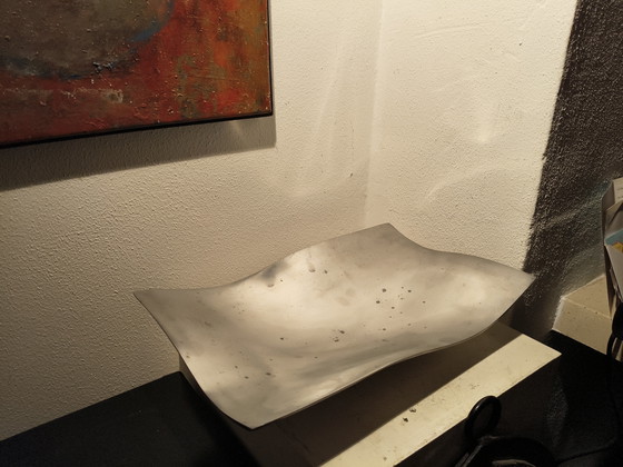 Image 1 of Ciotola scultura in alluminio con onda modernista dal design vintage