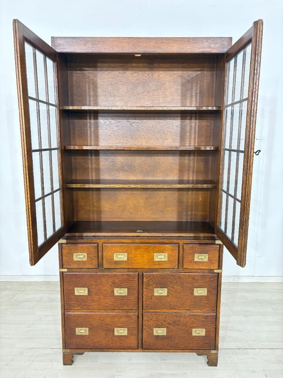 Image 1 of Vitrina de estilo colonial inglés / Vitrina de caoba / Librería / Vitrina