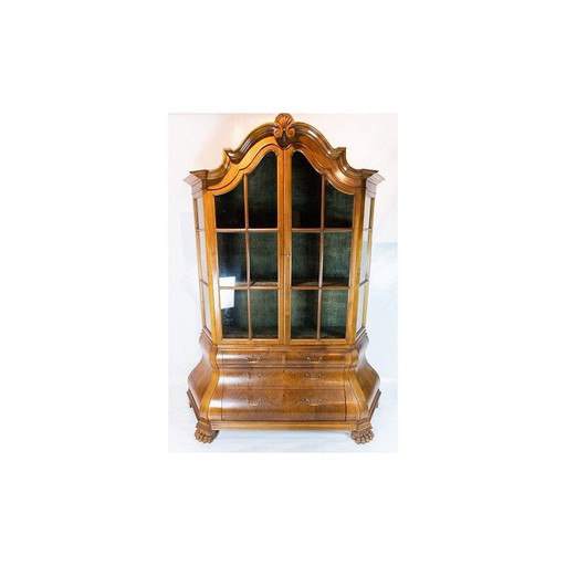 Vintage rococo glass cabinet in hand polished walnut by C. B. Hansen of Copenhagen, 1910