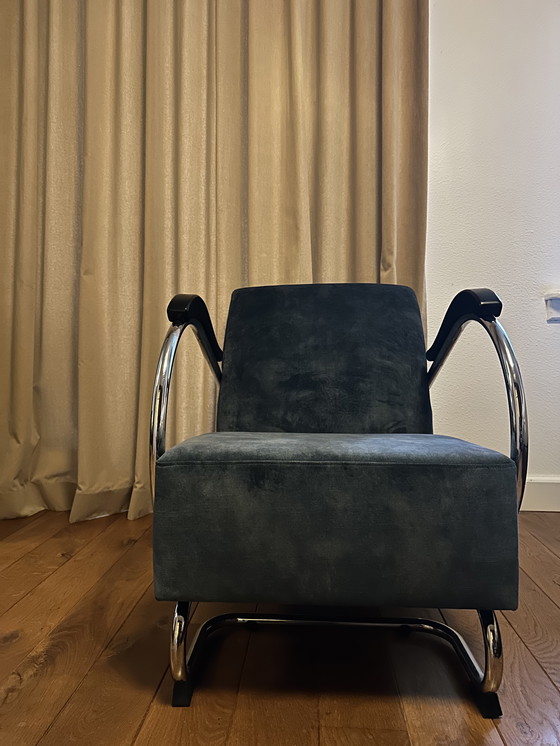 Image 1 of Sillón de terciopelo azul