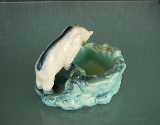 Image 1 of Bol Art Déco en forme d'ours polaire de Ditmar Urbach, sculpture en céramique tchécoslovaque des années 1930