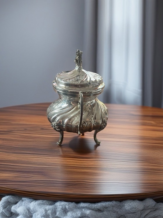 Image 1 of Antieke suikerpot in 800 zilver in neoklassieke stijl