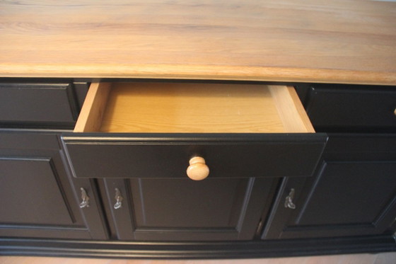 Credenza nera con piano e cassetti in rovere. – Credenze, Metal, Wood (photo 9 of 12)