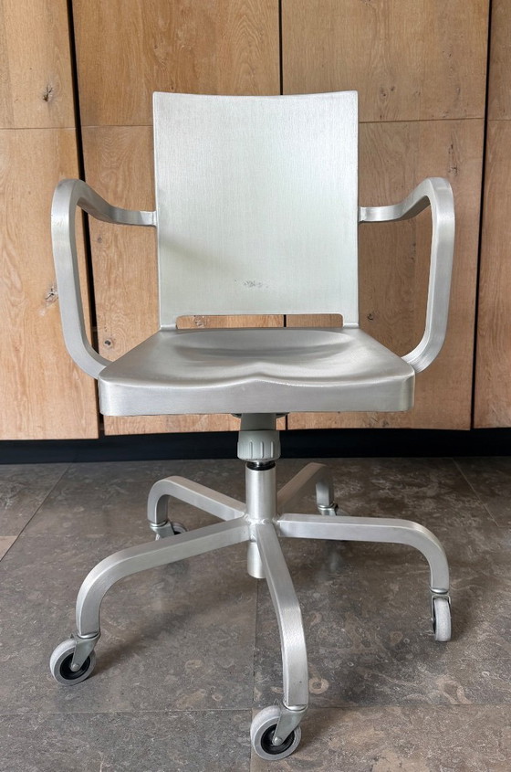 Image 1 of Bureaustoel Hudson Swivel Chair Emeco, ontwerp Philip Starck
