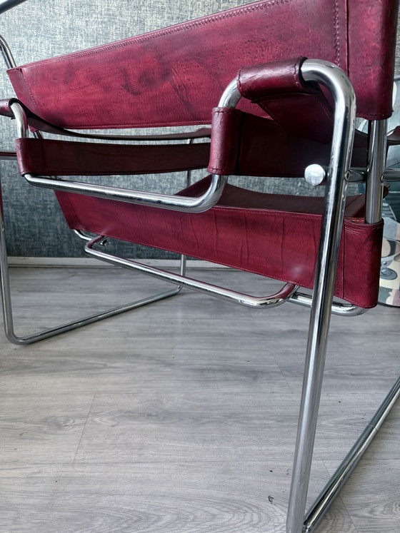 Image 1 of Poltrona vintage Wassily di Marcel Breuer per Fasem, in pelle rosso bordeaux.