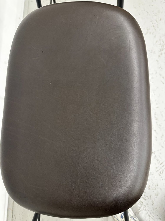 Image 1 of Sgabello da bar Muuto Fiber Tube design, 4 pezzi, 65 cm, in pelle nera