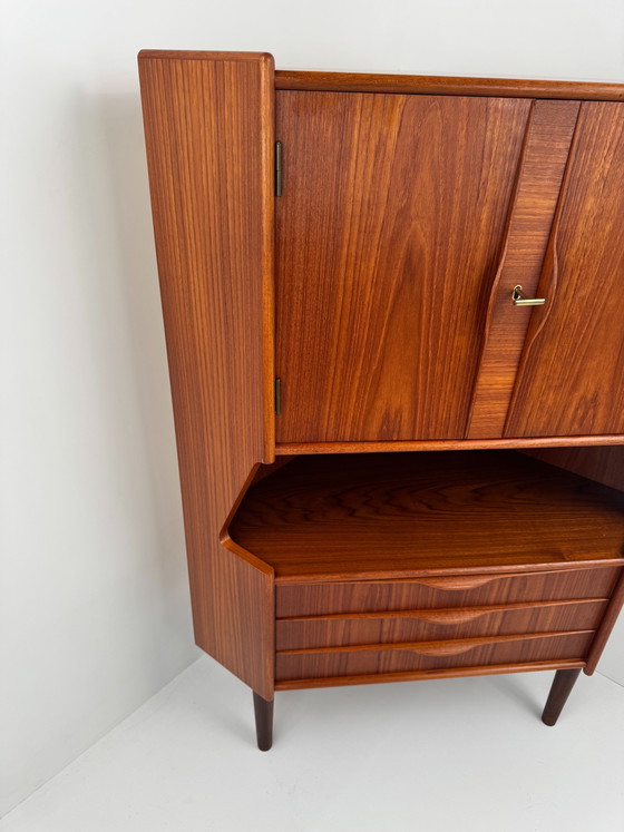 Image 1 of Gunnar Falsig Eckbarschrank für Falsigs Møbelfabrik – Intelligentes dänisches Design