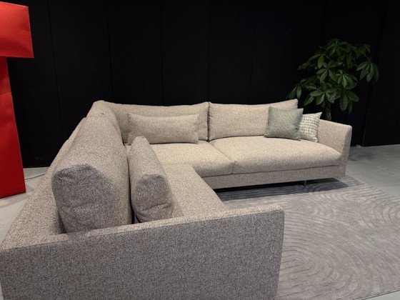 Image 1 of Montis Axel