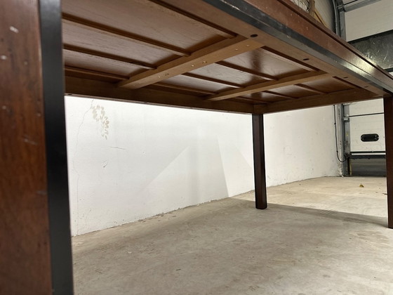 Image 1 of Table design en chêne massif - un héritage bien entretenu