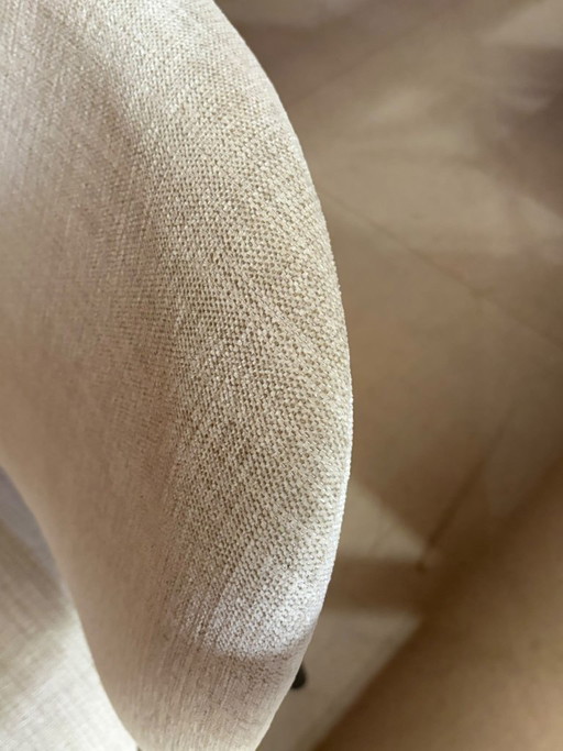 Beiger Sessel mit schwarzen Beinen – fauteuils, Wood (photo 2 of 5)