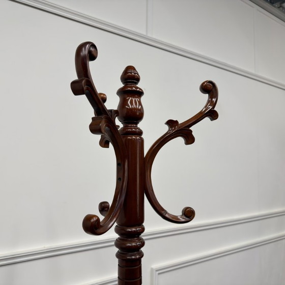 Classic English Coat rack – Wood (photo 9 of 9)