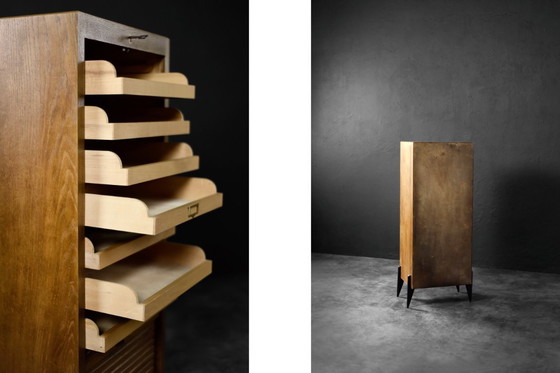 Image 1 of Vintage industriële Deense rolluikkast van bruin eikenhout met meerdere lades, jaren 50