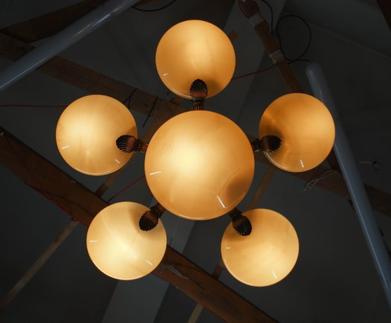 Image 1 of Lámpara de araña Art Nouveau de seis luces de latón, de Jenčík, Checoslovaquia, década de 1920, con etiqueta.