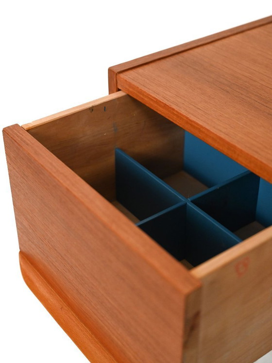 Image 1 of Coiffeuse scandinave en teck avec miroir inclinable