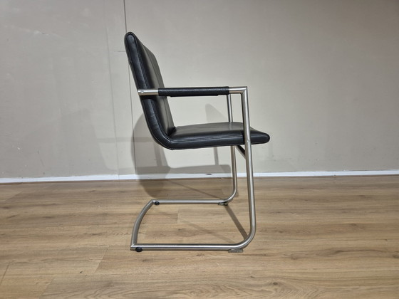 Image 1 of 4 sillas de comedor Henders and Hazel - Negras - Cuero - Diseño