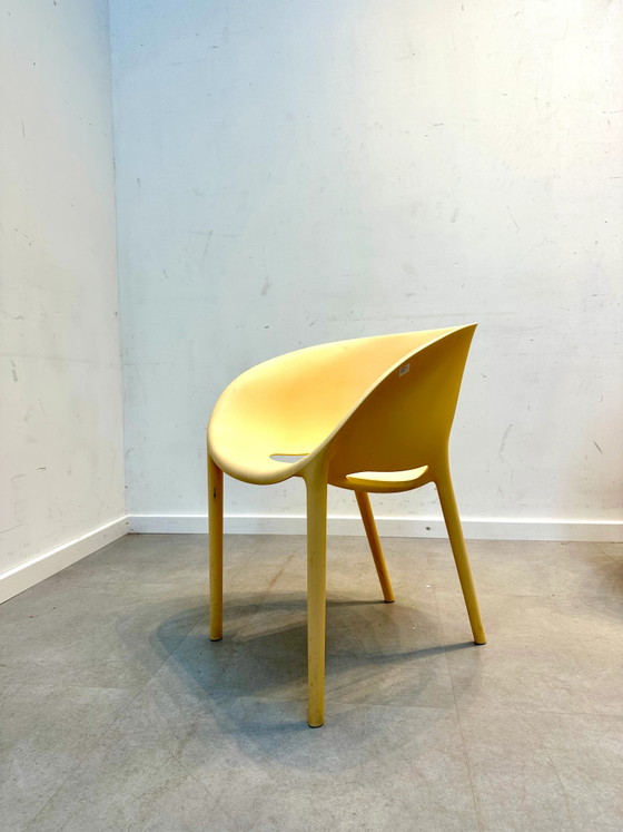 Juego de 6 sillas Egg de tela suave diseñadas por Philippe Starck para Driade. – Sillones (photo 5 of 6)