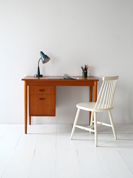 Image 1 of Bureau scandinave vintage avec tiroirs réglables
