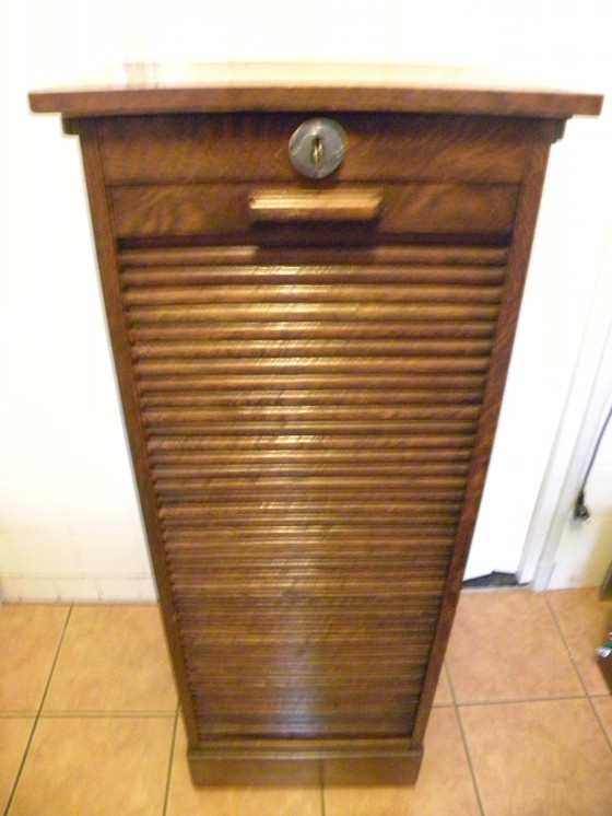 Image 1 of Archivador, roble