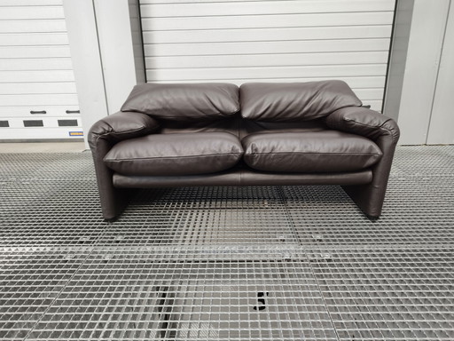 Cassina Maralunga 2-Sitzer-Ledersofa