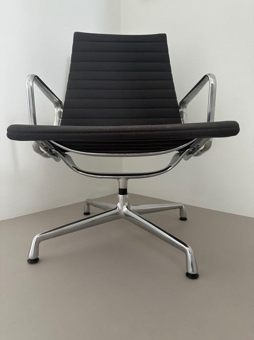 Sedia Vitra Eames in alluminio EA 115|116 - Icona del design in condizioni perfette – draaistoelen, Textile, Aluminium