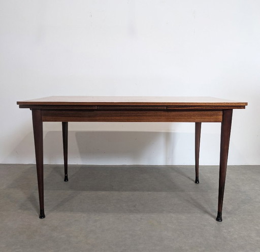 Uitschuifbare vintage eettafel