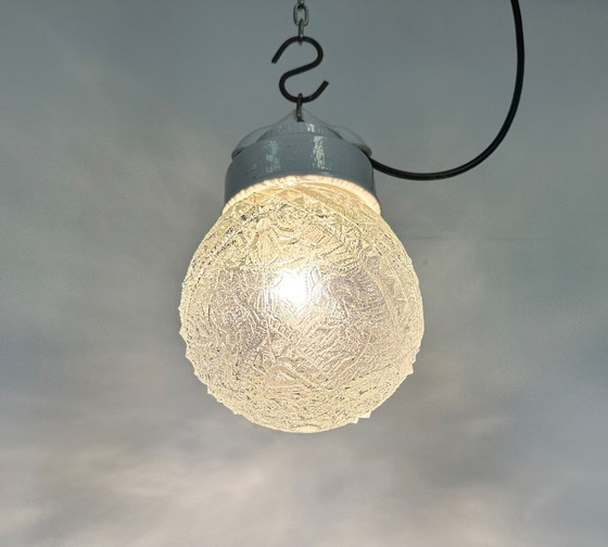 Image 1 of Vintage witte porseleinen hanglamp, jaren 70
