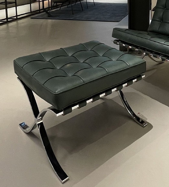 Image 1 of Knoll Set Barcelona New-Never Used Black Leather Design by Ludwig Mies Van Der Rohe and Lilly Reich 1929