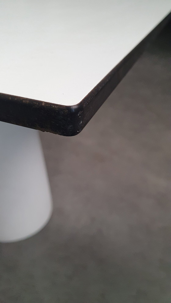 Image 1 of Moooi mesa contenedor + pie extra bajo blanco clásico diseño holandés mesa de jardín exterior/interior marcel wanders