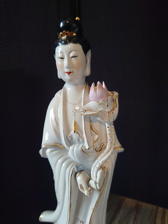 Image 1 of Vintage porcelain statues Guanyin (mirrored)