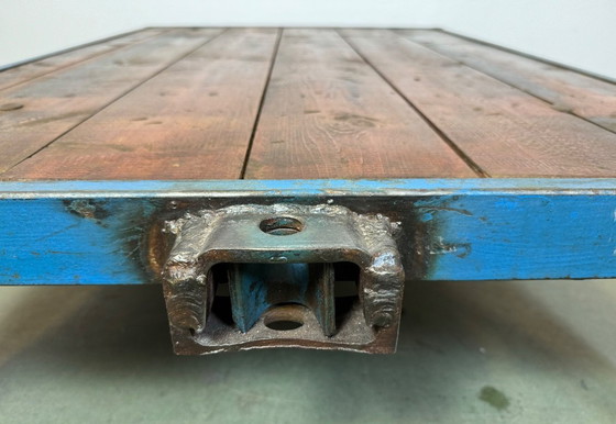 Image 1 of Großer blauer Industrie-Couchtischwagen, 1960er Jahre