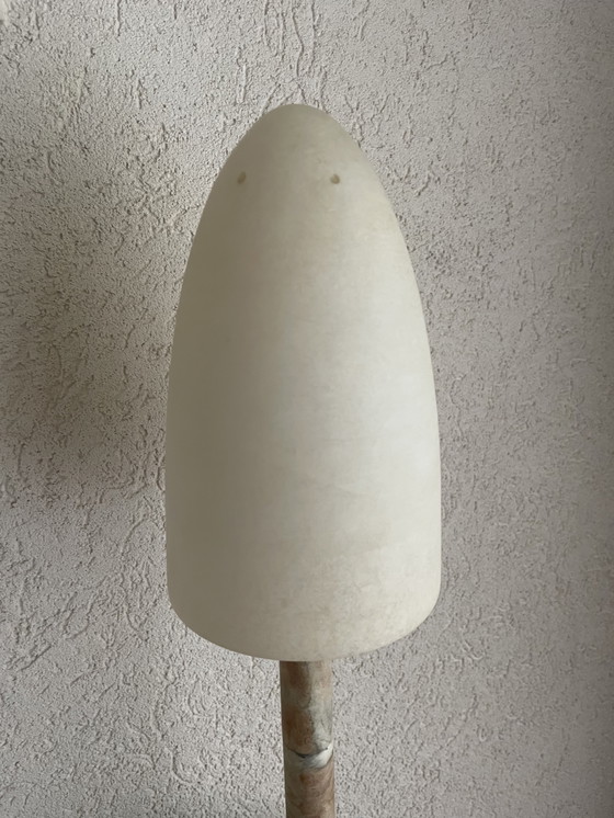 Image 1 of Lampe à poser en albâtre