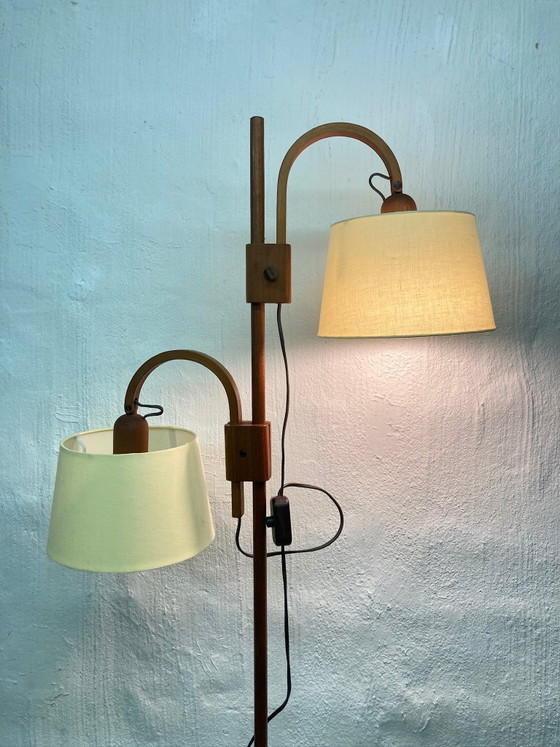 Image 1 of Domus dubbele booglamp van teakhout, design uit de jaren 70.