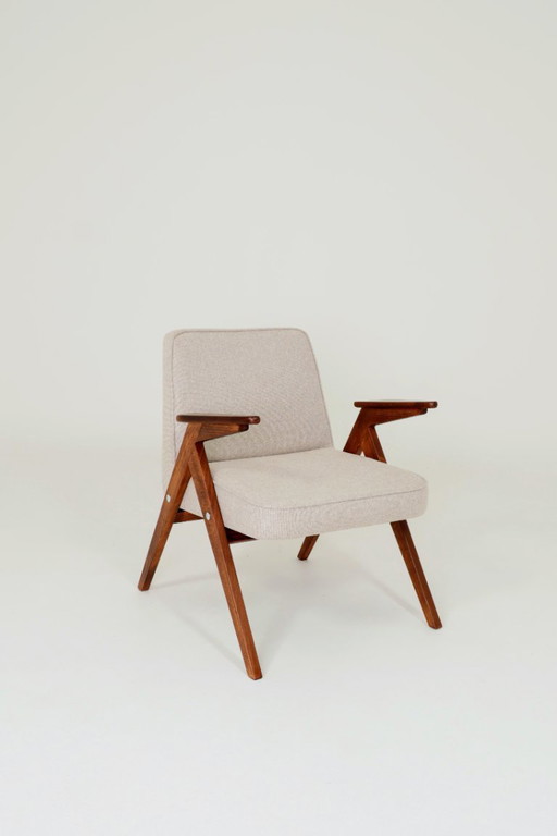 Fauteuil scandinave beige Tapisserie d'ameublement tressée Couleur noyer Chaise longue en bois Style vintage